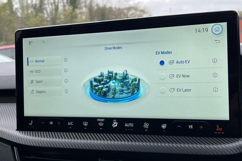 Used Ford Kuga 2025 for sale - 76710192: Photo 28