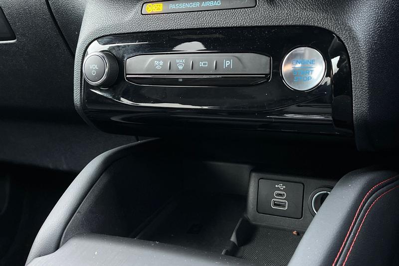 Used Ford Kuga 2025 for sale - 77248763: Photo 32