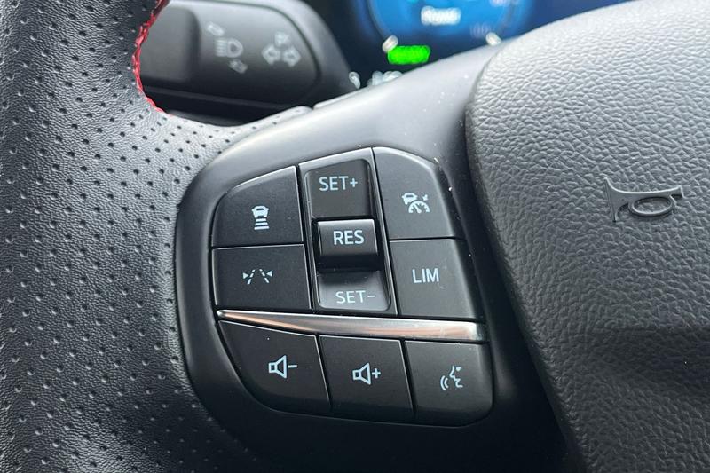 Used Ford Kuga 2025 for sale - 77248763: Photo 34