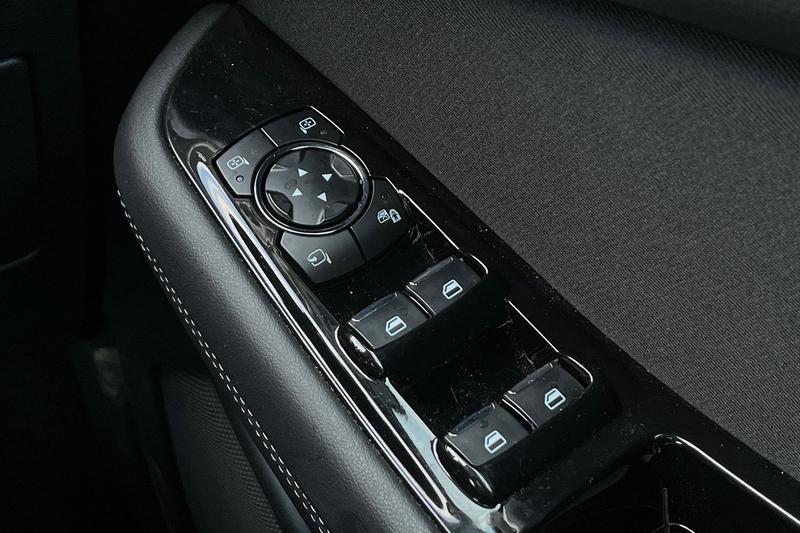 Used Ford S-Max 2023 for sale - 76966145: Photo 16