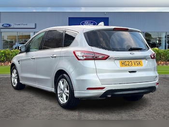 Used Ford S-Max 2023 for sale - 76966145: Photo