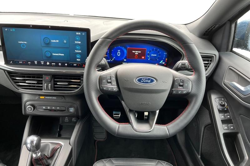 Used Ford Focus 2022 for sale - 76957154: Photo 11