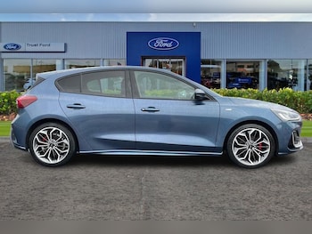 Used Ford Focus 2022 for sale - 76957154: Photo