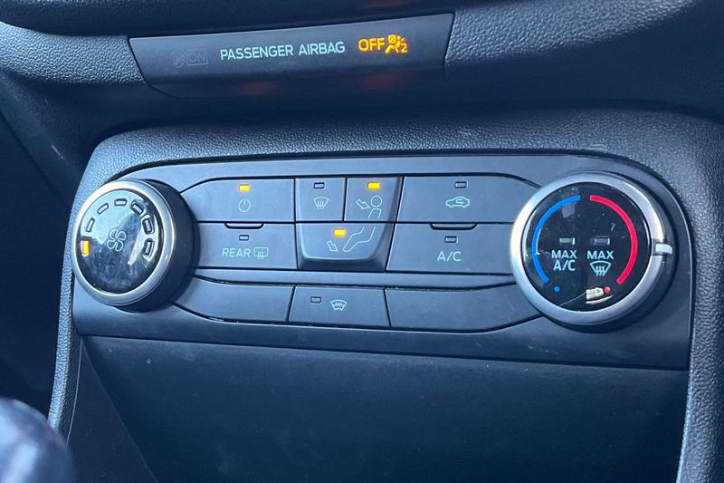 Used Ford Fiesta 2019 for sale - 76653360: Photo 30