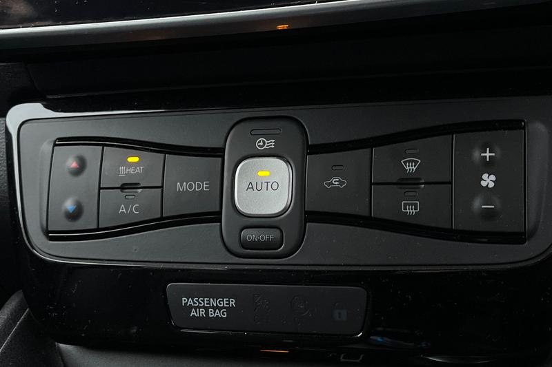 Used Nissan Leaf 2020 for sale - 76710193: Photo 30