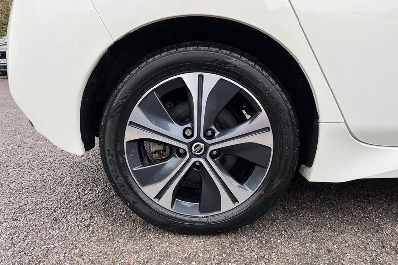 Used Nissan Leaf 2020 for sale - 76710193: Photo 8