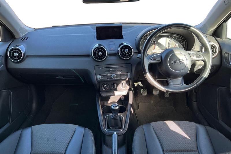 Used Audi A1 2017 for sale - 77733140: Photo 10