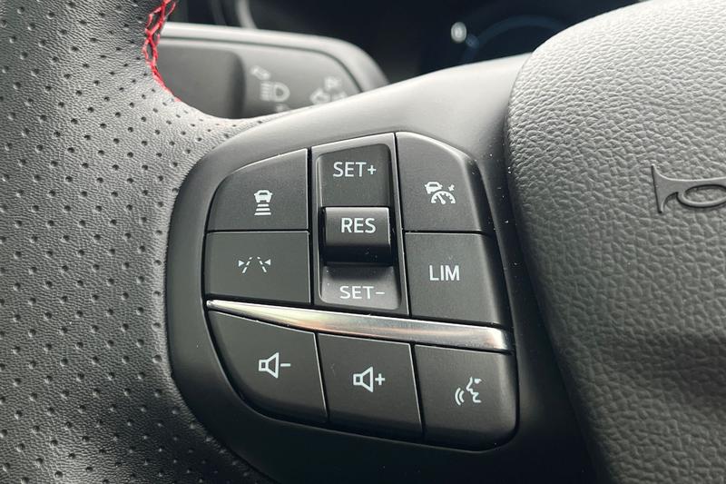 Used Ford Kuga 2025 for sale - 77848639: Photo 36