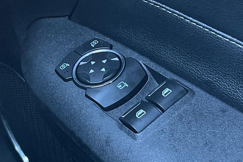 Used Ford Mustang 2017 for sale - 76803324: Photo 16