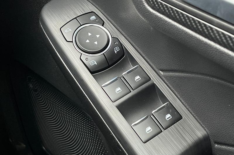 Used Ford Kuga 2025 for sale - 77848640: Photo 16