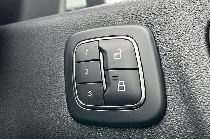 Used Ford Kuga 2025 for sale - 77848640: Photo 38