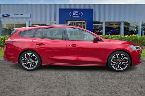 Used Ford Focus 2024 for sale - 76218850: Photo 3