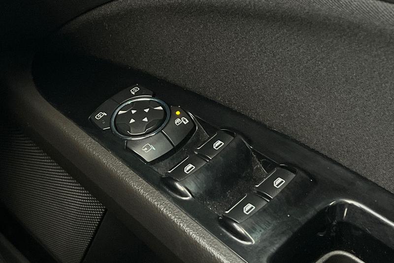 Used Ford Mondeo 2016 for sale - 77388339: Photo 16