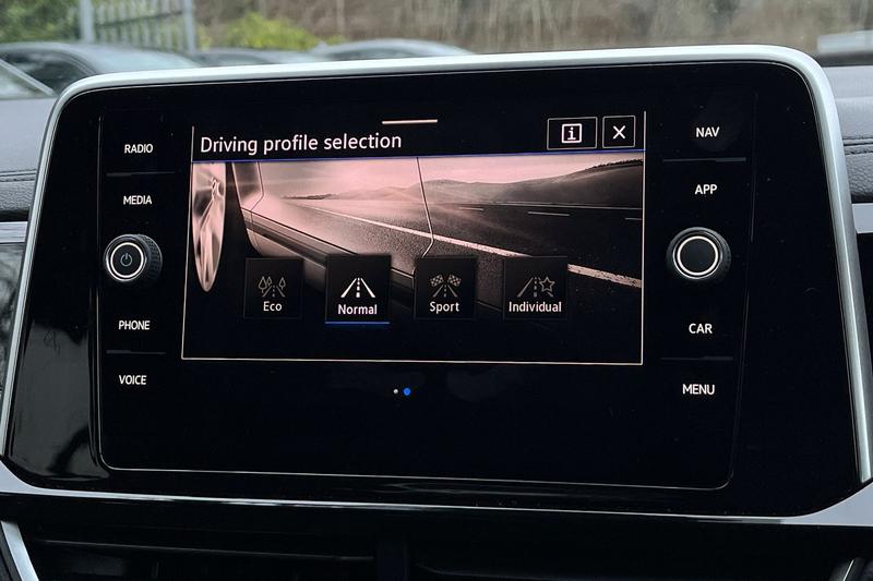 Used Volkswagen T-Roc 2022 for sale - 77157476: Photo 32