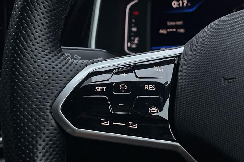 Used Volkswagen T-Roc 2022 for sale - 77157476: Photo 34