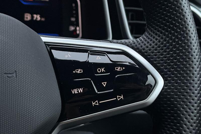 Used Volkswagen T-Roc 2022 for sale - 77157476: Photo 35