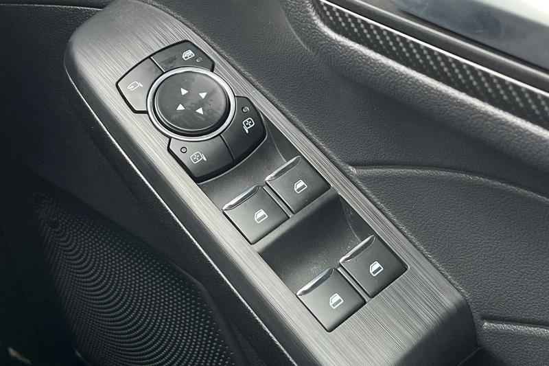 Used Ford Kuga 2025 for sale - 77848634: Photo 16