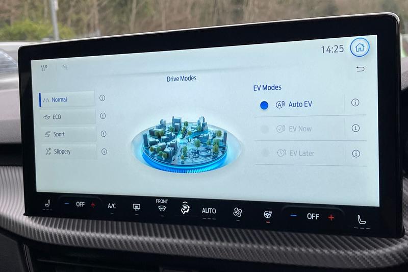 Used Ford Kuga 2025 for sale - 77848634: Photo 29