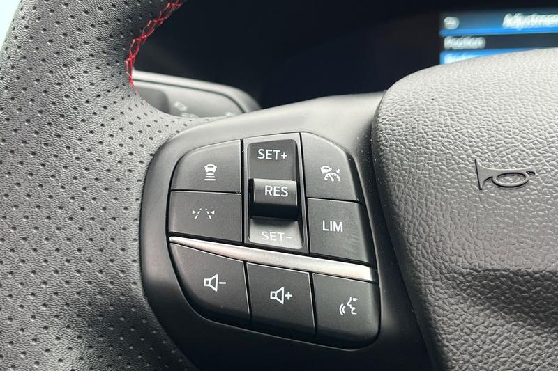 Used Ford Kuga 2025 for sale - 77848634: Photo 36