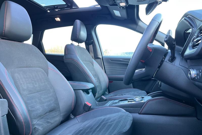 Used Ford Kuga 2022 for sale - 76647135: Photo 17