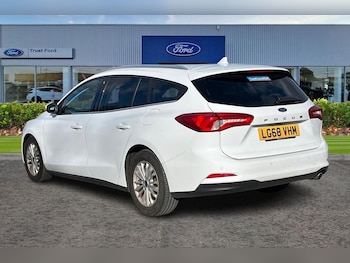 Used Ford Focus 2018 for sale - 76046622: Photo 2