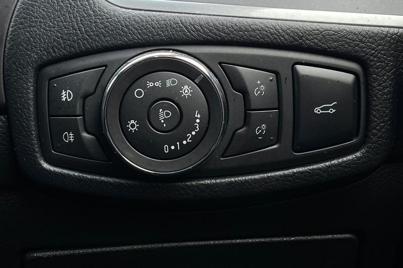 Used Ford Edge 2017 for sale - 77706081: Photo 35