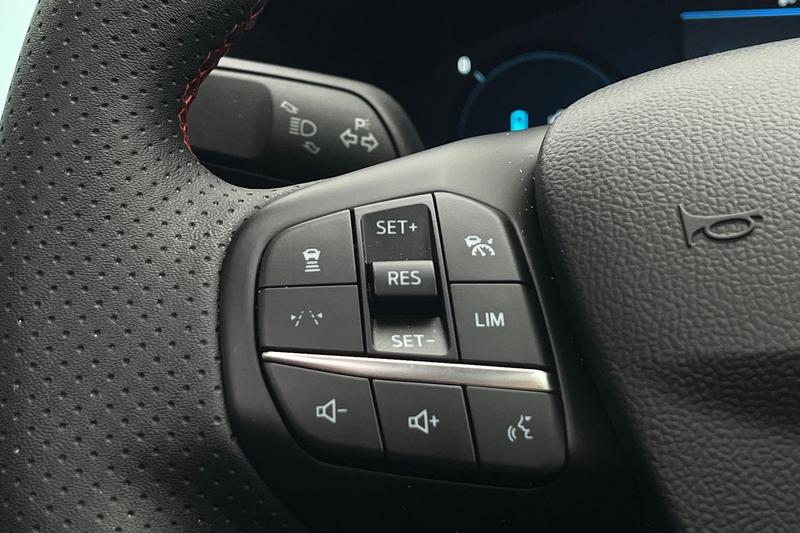 Used Ford Kuga 2025 for sale - 76545365: Photo 36