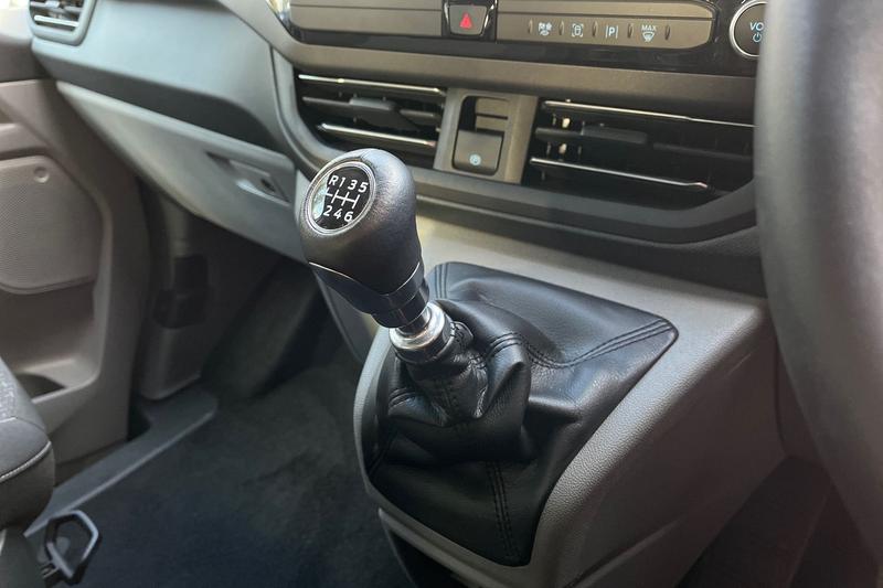 Used Ford Tourneo Custom 2024 for sale - 77746990: Photo 32