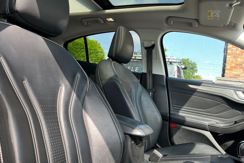Used Ford Focus 2020 for sale - 76114560: Photo 17