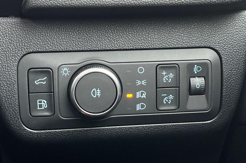 Used Ford Kuga 2025 for sale - 77211115: Photo 37