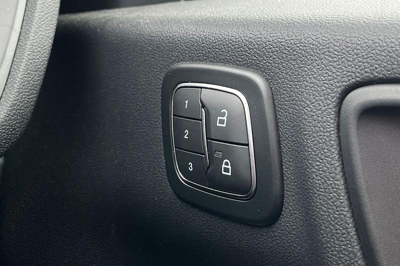 Used Ford Kuga 2025 for sale - 77211115: Photo 38