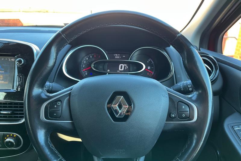 Used Renault Clio 2017 for sale - 76631385: Photo 12