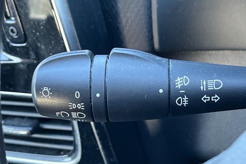 Used Renault Clio 2017 for sale - 76631385: Photo 14