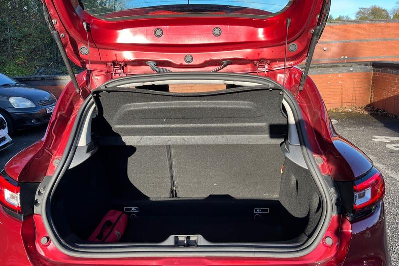 Used Renault Clio 2017 for sale - 76631385: Photo 21