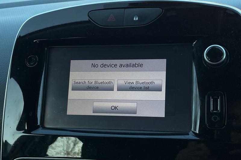 Used Renault Clio 2017 for sale - 76631385: Photo 25