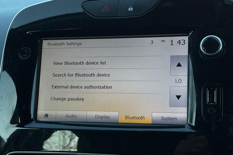 Used Renault Clio 2017 for sale - 76631385: Photo 28