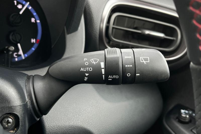 Used Toyota Yaris Cross 2023 for sale - 76394068: Photo 15