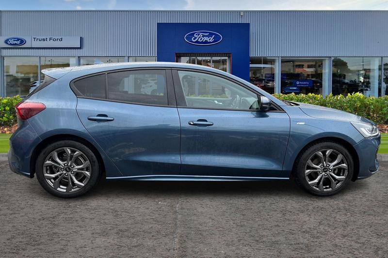 Used Ford Focus 2023 for sale - 77532644: Photo 3