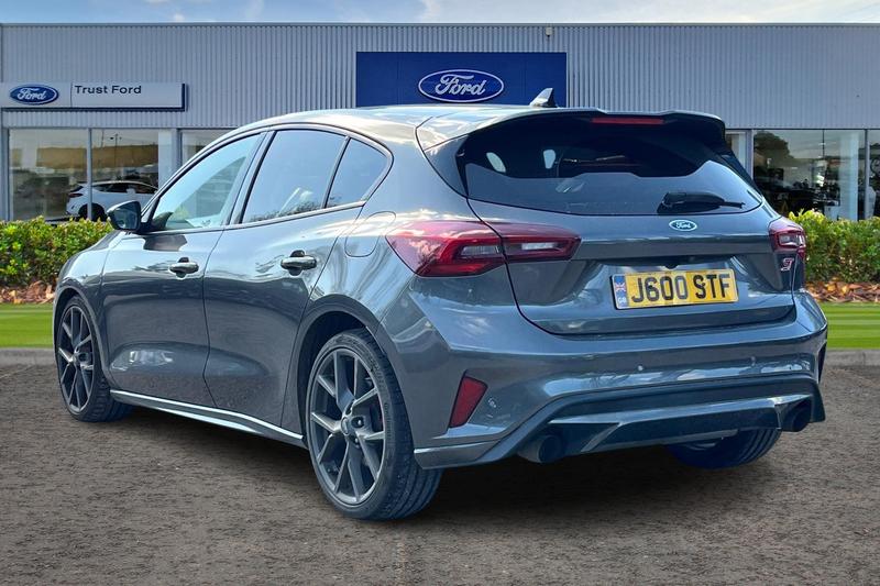 Used Ford Focus 2023 for sale - 78148462: Photo 2