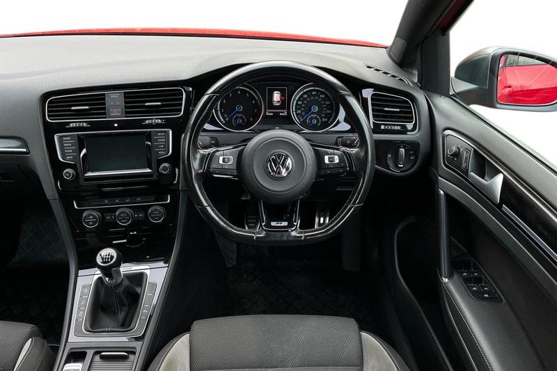Used Volkswagen Golf 2015 for sale - 76394218: Photo 11