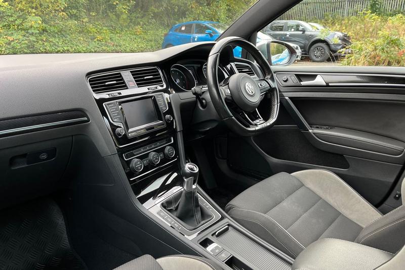 Used Volkswagen Golf 2015 for sale - 76394218: Photo 18