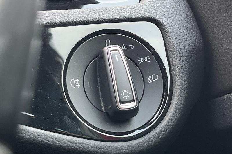 Used Volkswagen Golf 2015 for sale - 76394218: Photo 35