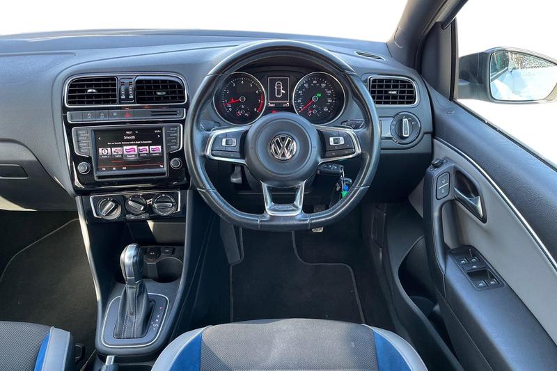 Used Volkswagen Polo 2016 for sale - 77941443: Photo 11