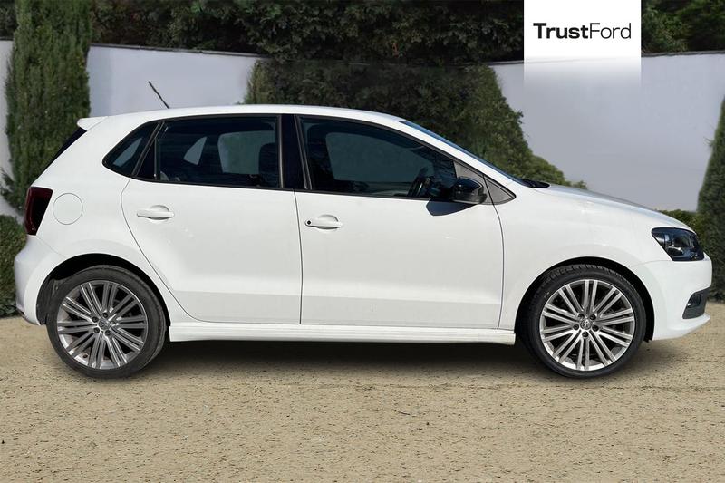 Used Volkswagen Polo 2016 for sale - 77941443: Photo 3