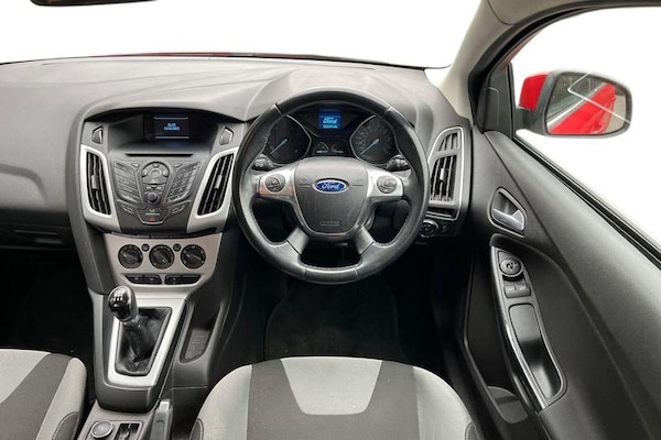 Used Ford Focus 2013 for sale - 76261077: Photo 11