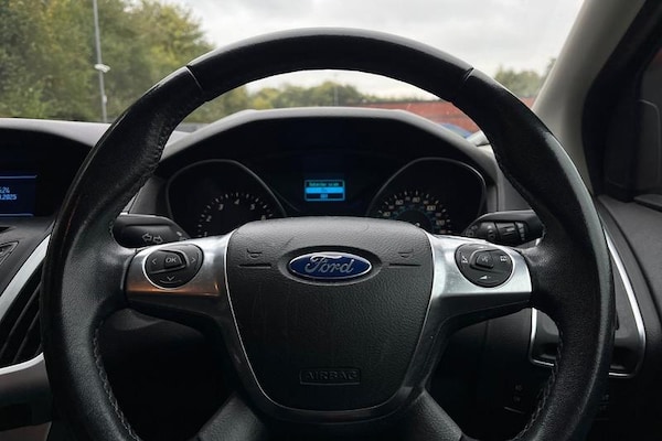 Used Ford Focus 2013 for sale - 76261077: Photo 12