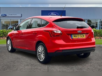 Used Ford Focus 2013 for sale - 76261077: Photo 2