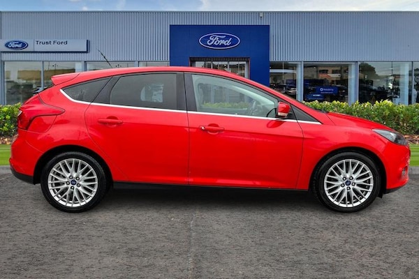 Used Ford Focus 2013 for sale - 76261077: Photo 3
