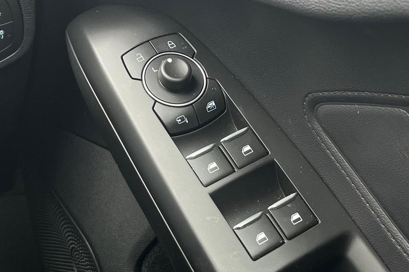 Used Ford Focus 2023 for sale - 77989089: Photo 16