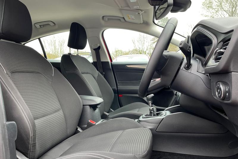 Used Ford Focus 2023 for sale - 77989089: Photo 17